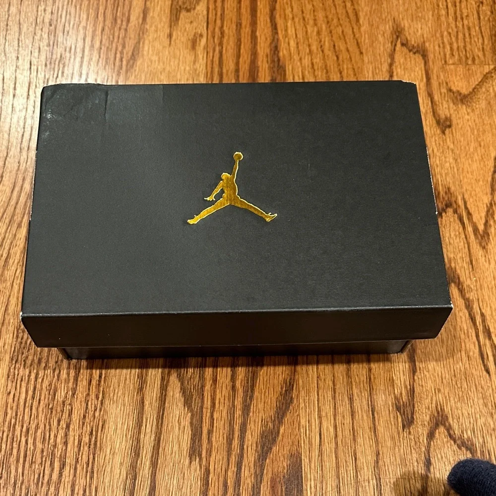 NEW! Air Jordan Kids Red and Black Sneakers - Picture 4 of 4